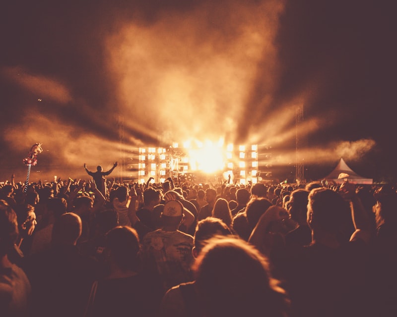 Music & entertainment
